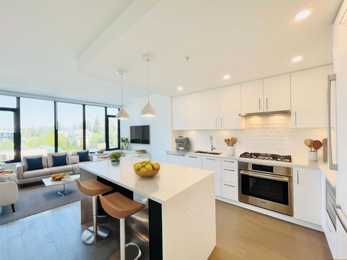 303-1588 Johnston Rd, White Rock, BC, V4B0C5 | Card Image