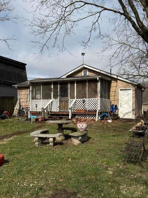 7079 Norwood Dr, Grove City, OH, 43123-9643 | Card Image