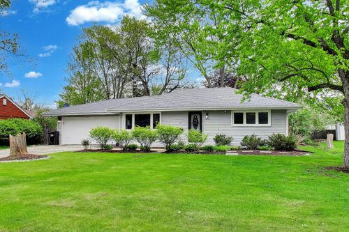 9 Johnathan Rd, Lake Zurich, IL, 60047-1265 | Card Image