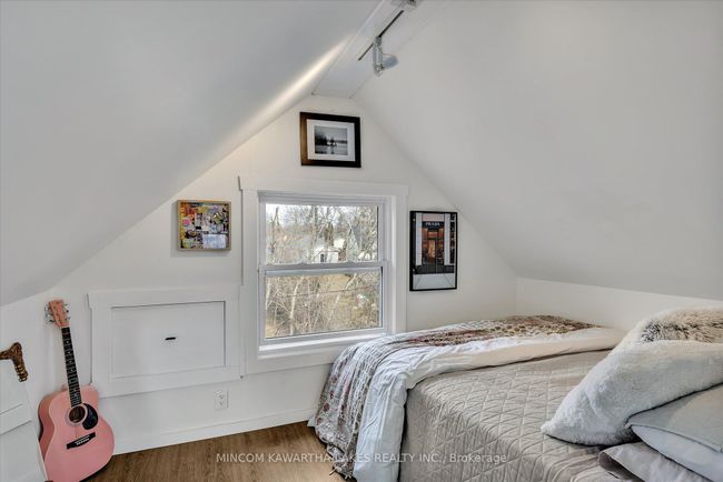 660 Romaine St, House other with 4 bedrooms, 2 bathrooms and 2 parking in Peterborough ON | Image 30