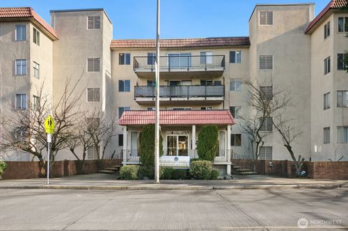 411-9030 Seward Park Ave S, Seattle, WA, 98118-6072 | Card Image