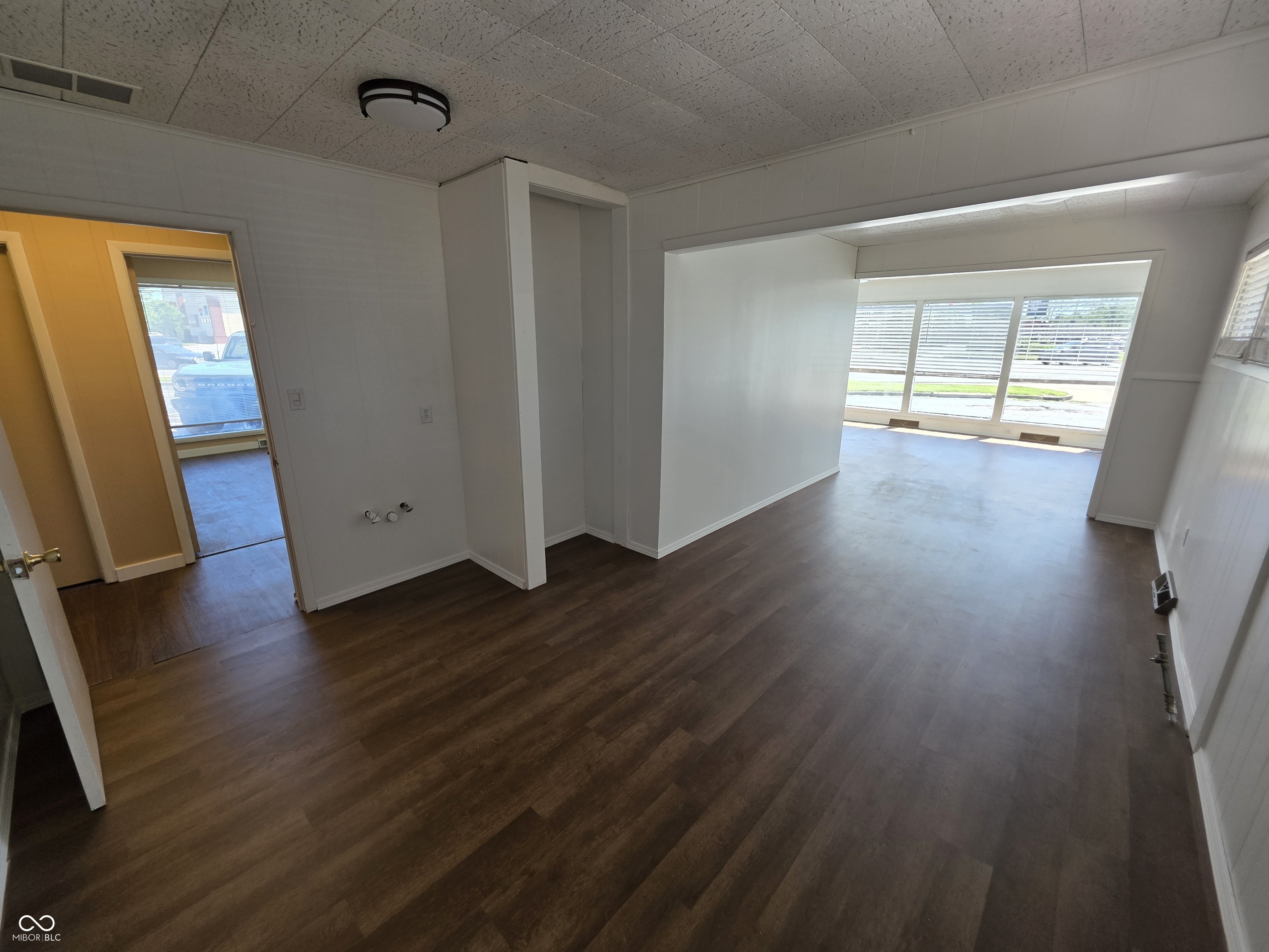 Commercial Lease in Columbus 4