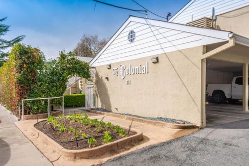811 Brown St, Martinez, CA, 94553-2567 | Card Image