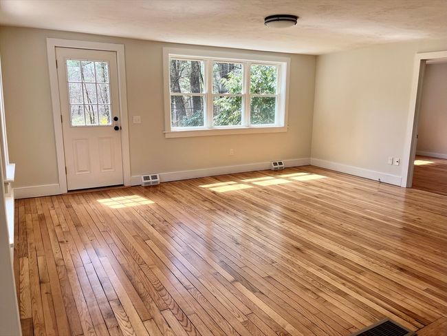 340 W Sturbridge Rd, House other with 2 bedrooms, 1 bathrooms and 8 parking in East Brookfield MA | Image 5