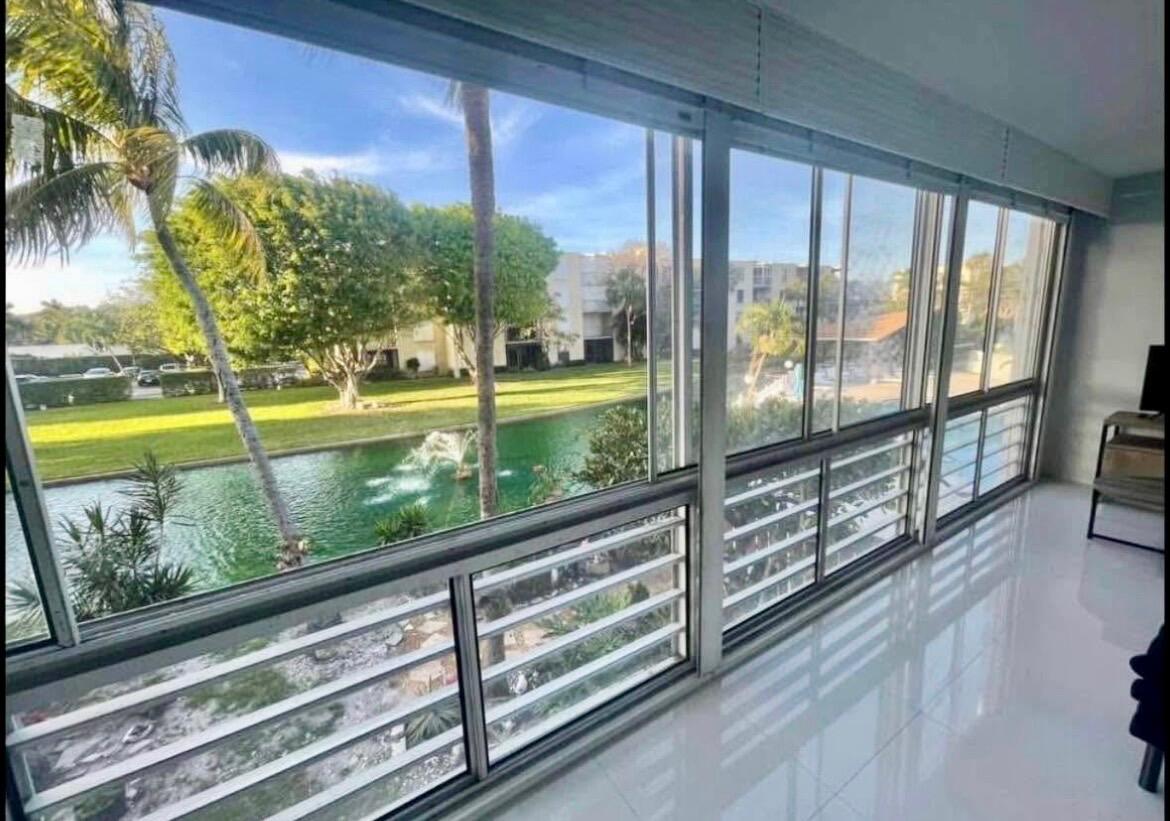 Residential Lease in Lantana 2
