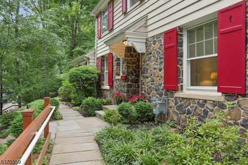 44 Gregory Ave, West Orange, NJ, 07052-4713 | Card Image