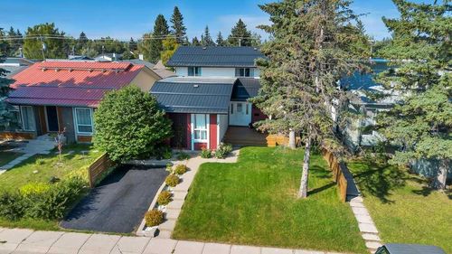 3112 107 Avenue Sw, Calgary, AB, T2W2X5 | Card Image