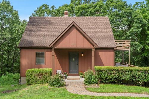 8311 Hickory Tree Ln, Rogers, AR, 72756-9040 | Card Image