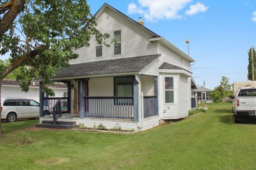 5213 49 St, Daysland, AB, T0B1A0 | Card Image