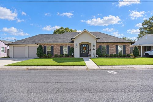 513 Mcculla St, Thibodaux, LA, 70301-3517 | Card Image