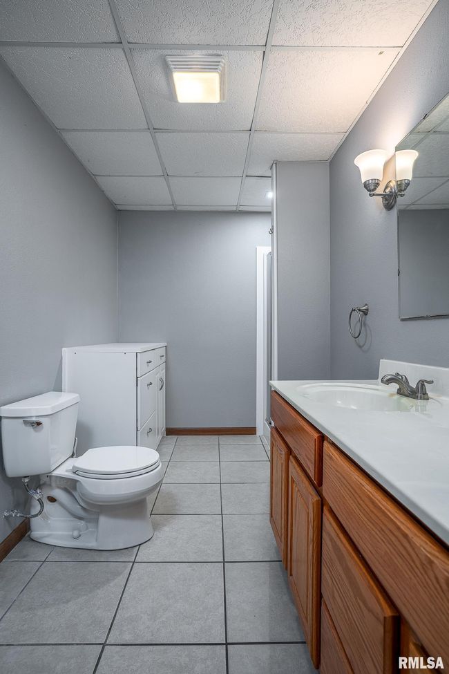 4460 160 Th St, House other with 5 bedrooms, 3 bathrooms and null parking in Clinton IA | Image 23