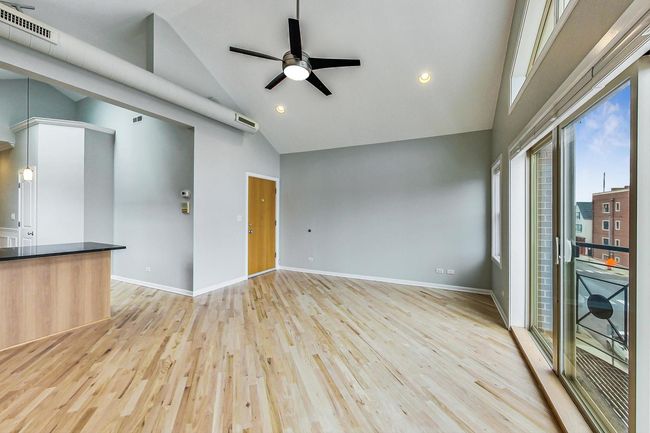 APT-3 - 2249 W Foster Ave, Home with 2 bedrooms, 2 bathrooms and null parking in CHICAGO IL | Image 4