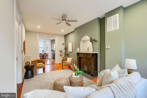 1911 Park Ave, BALTIMORE, MD, 21217-4830 | Card Image