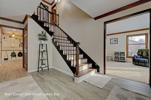 1101 Timber Dr, Midland, MI, 48642-3103 | Card Image