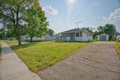 116 Suffolk Dr, Hoyt Lakes, MN, 55750-1129 | Card Image