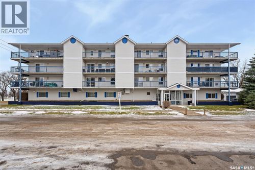 2501 1st Ave W, Prince Albert, SK, S6V5A3 | Card Image