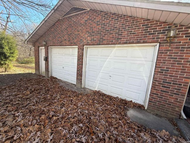 62 N County Road 175 E, House other with 3 bedrooms, 2 bathrooms and null parking in Winslow IN | Image 6