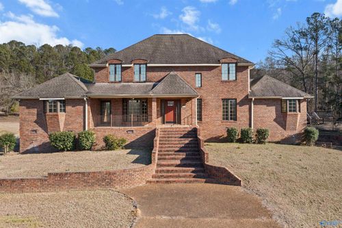 911 Sibert Cir, Glencoe, AL, 35905-9681 | Card Image