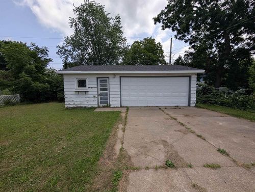 130 S Andrews Street, Shawano, WI, 54166 | Card Image
