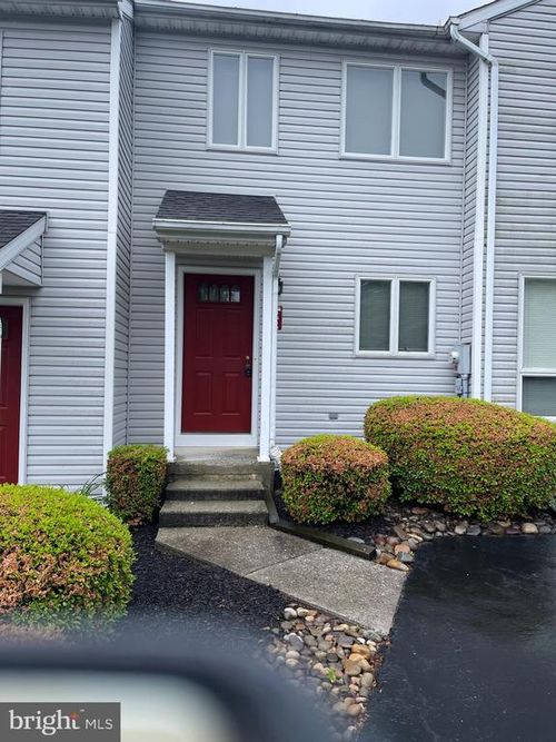 1813 Creek View Ct, New Cumberland, PA, 17070-2208 | Card Image