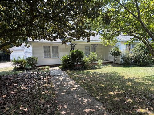 911 W Tuskeena St, Wetumpka, AL, 36092-2141 | Card Image