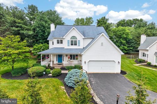 646 Perimeter Dr, DOWNINGTOWN, PA, 19335-4802 | Card Image