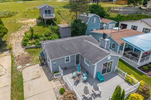 19336 E Chippewa Drive, Chippewa Township, MI, 49320 | Card Image