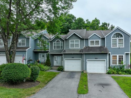 125 Pinebrook Dr, Hyde Park, NY, 12538-1856 | Card Image