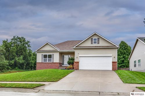 14601 Hartman Ave, Omaha, NE, 68116-4605 | Card Image