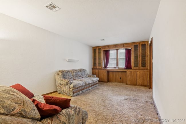 307 S Cherokee St, House other with 3 bedrooms, 2 bathrooms and null parking in Locust Grove OK | Image 9