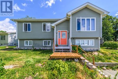 1263 Conception Bay Highway, Home with 5 bedrooms, 4 bathrooms and null parking in Conception Bay South NL | Image 1