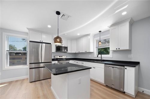 312 Veazie St, Providence, RI, 02904-2121 | Card Image