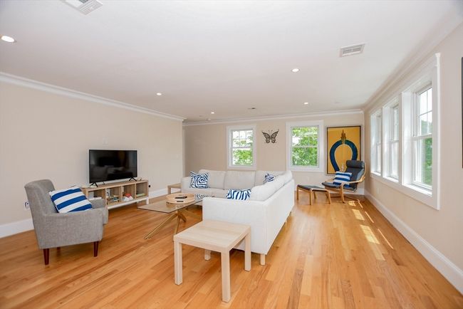 APT-4 - 324 Front St, House other with 2 bedrooms, 2 bathrooms and 2 parking in Marion MA | Image 12