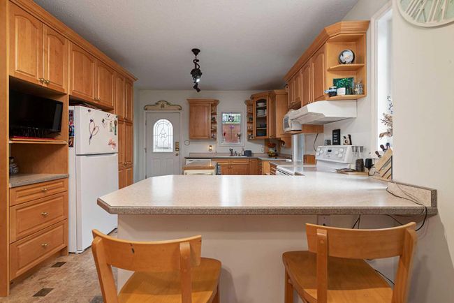 417 2 Street, Home with 3 bedrooms, 2 bathrooms and 5 parking in Paradise Hill SK | Image 8