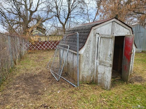 1377 Knickerbocker Ave, Flint, MI, 48505-1128 | Card Image