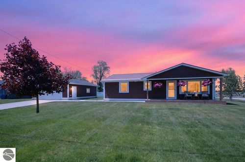 2012 S Green Dr, Au Gres, MI, 48703-9530 | Card Image