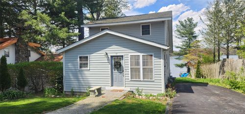 65 Sarine Rd, Wurtsboro, NY, 12790-5141 | Card Image