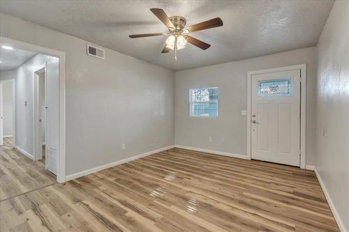 937 Brown Dr, Midwest City, OK, 73110-2548 | Card Image