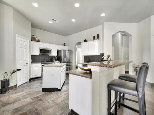 1718 Buckingham Dr, Pasadena, TX, 77504-5009 | Card Image