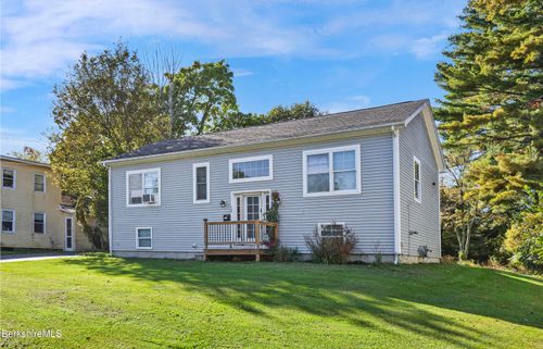 17 Chatham St, Pittsfield, MA, 01201 | Card Image