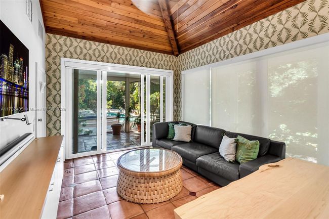 3613 Royal Palm Ave, House other with 4 bedrooms, 5 bathrooms and null parking in Miami FL | Image 33
