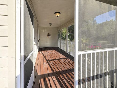 38932 Central Ave, ZEPHYRHILLS, FL, 33540-6900 | Card Image
