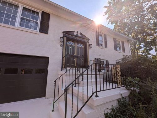 2208 Wakefield St, ALEXANDRIA, VA, 22308-2751 | Card Image