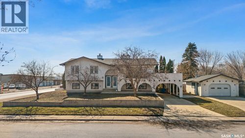 468 Cornwall St, Regina, SK, S4R2G8 | Card Image
