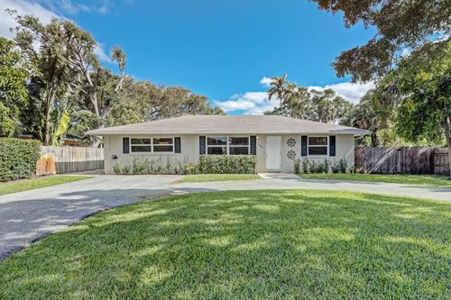 2545 Venice Dr, Palm Beach Gardens, FL, 33410-2063 | Card Image