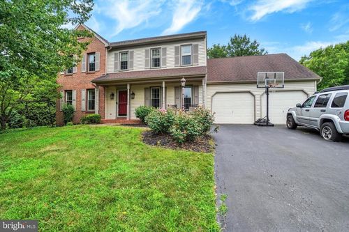 1220 Futurity Dr, YORK, PA, 17404-9190 | Card Image