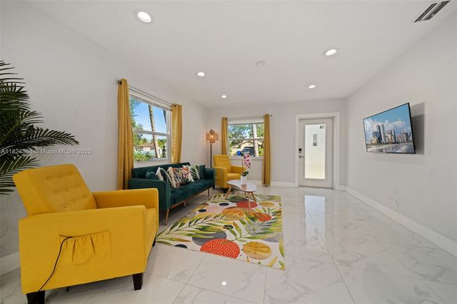 2714 Fillmore St, House other with 2 bedrooms, 1 bathrooms and null parking in Hollywood FL | Image 5