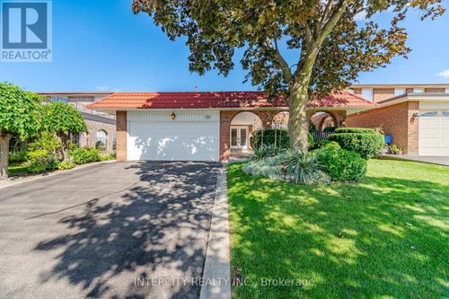 146 Jules Avenue, Vaughan (East Woodbridge), ON, L4L1Y3 | Card Image