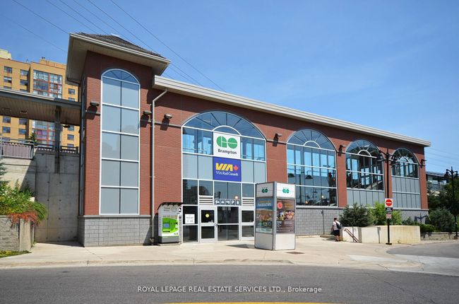 231 Elizabeth St S, House other with 6 bedrooms, 5 bathrooms and 4 parking in Brampton ON | Image 45