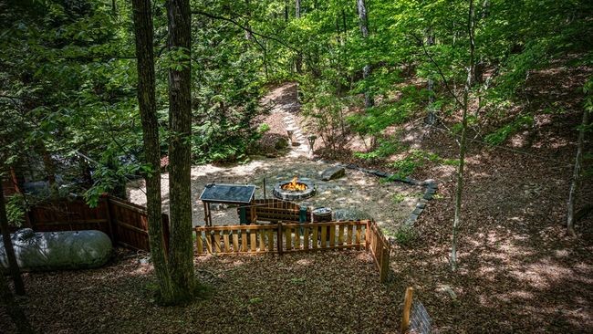 143 Kaely Dr, Home with 3 bedrooms, 3 bathrooms and null parking in Mineral Bluff GA | Image 83